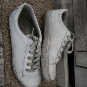 Womans white tennis shoes